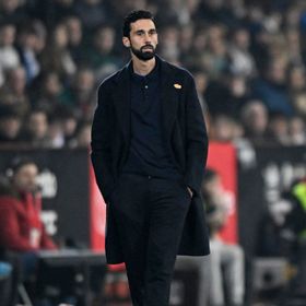 أربيلوا "يريد المزيد" ويؤكد أنه محظوظ بامتلاك فينيسيوس