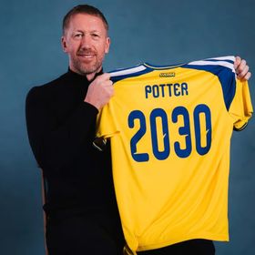 قبل ملحق المونديال.. السويد تجدد عقد غراهام بوتر حتى 2030