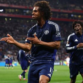 محاولة روما الأولى لضم مهاجم مانشستر يونايتد "باءت بالفشل"