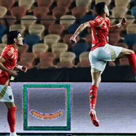 الأهلي يحتفل بسقوط بيراميدز.. وحرس الحدود الضحية