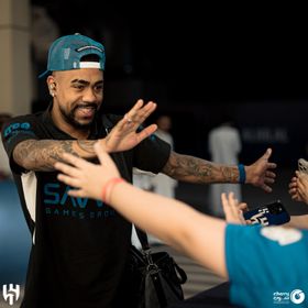الهلال يوقّع مخالصة مع مالكوم ويعلن رحيله رسمياً