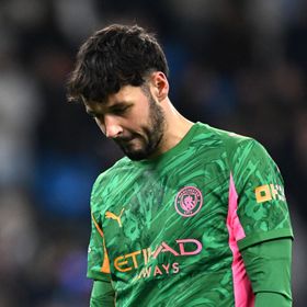 مانشستر سيتي يتخذ قراراً حاسماً بشأن حارسه "الغاضب من دوناروما"