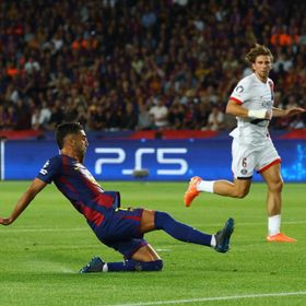 فيران توريس يغيب عن مباراة أولمبياكوس بسبب "الإصابة الخادعة"