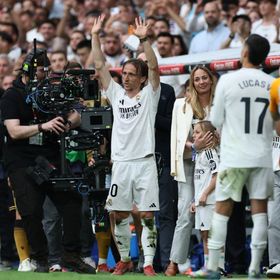 احتراماً لريال مدريد.. مودريتش يؤجل الفحص الطبي في ميلان