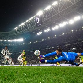 شاهد.. ساسولو يحرج يوفنتوس رغم أزمة "السعال الديكي"