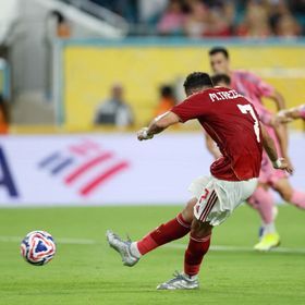 أبو علي يعلّق على أزمة ركلة جزاء تريزيغيه في مباراة الأهلي وإنتر ميامي