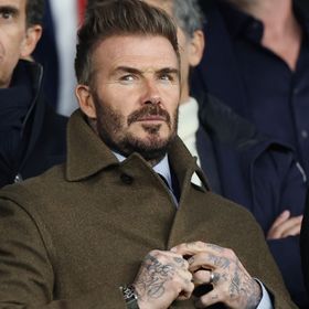 بيكهام ونيفيل يستحوذان على نادٍ إنجليزي بالدرجة الرابعة