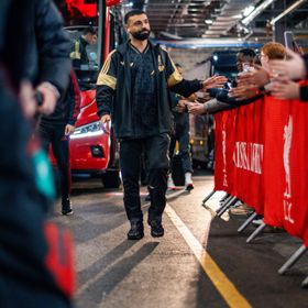 صلاح ضد مرموش.. تشكيلة ليفربول ومانشستر سيتي