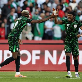 أوسيمين يكشف سر الفوز على الجزائر ولوكمان لا يفكر في الكأس الآن