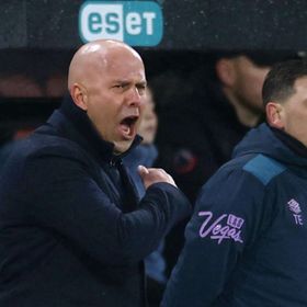 سلوت يلقي باللوم على جدول ليفربول المزدحم بعد السقوط أمام بورنموث