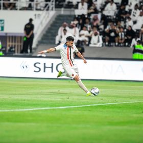 شاهد.. تريزيغيه يسجل هدفه الأول مع الرياض خلال التعادل أمام الشباب