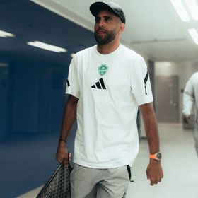 تشكيلة الأهلي الأساسية أمام الخلود بدوري روشن السعودي