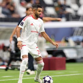 شاهد.. الهلال يخسر بثلاثية في أبطال آسيا بعد تألق محرز وبن رمضان
