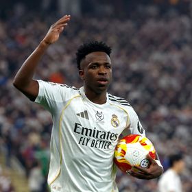 فينيسيوس جونيور يواجه أزمة نفسية وبيريز يتمسك بدعمه