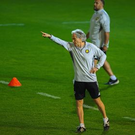 جورجي جيسوس: الخليج خطر هجومياً والتوقف الدولي يُفقد النصر إيقاعه