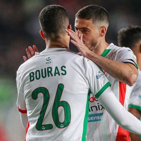 المولودية يحسم ديربي الجزائر ويقترب من التتويج بلقب الدوري