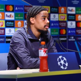 باركولا يثق في عودة قوية لباريس ضد تشيلسي ويثير الغموض حول مستقبله