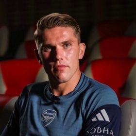 الشرطة تحقق في مؤامرة تتعلق بانتقال غيوكيريس إلى أرسنال