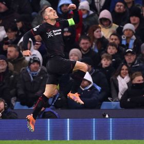 شاهد.. ليفركوزن يعاقب غوارديولا ويتقدم في الشوط الأول