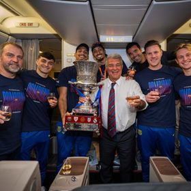 جوان لابورتا يهاجم التحكيم: برشلونة يحارب ضد الجميع ونؤمن بالريمونتادا