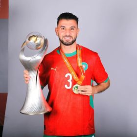 الركراكي يستدعي أنس باش لمعسكر المنتخب المغربي قبل مواجهة النيجر