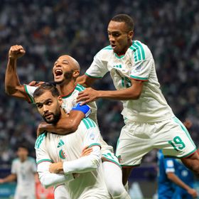 إلى ربع النهائي.. الجزائر تستغل معاناة العراق وتنتزع الصدارة بكأس العرب