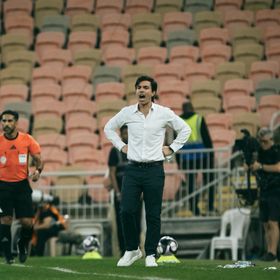 نهاية حتمية لموسم كارثي.. سيلفا خامس ضحايا المدربين بالدوري السعودي