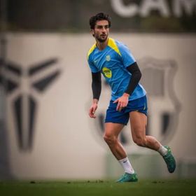 عودة "القرش" توريس لتشكيلة برشلونة ضد كوبنهاغن في أبطال أوروبا