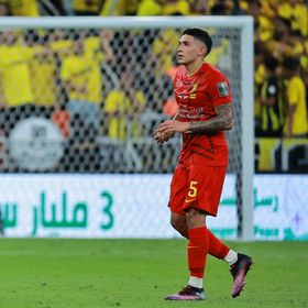 عملاق ألماني يطلب ضم لاعب وسط القادسية السعودي