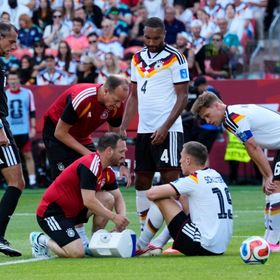 الإصابة قد تبعد شلوتربيك عن ألمانيا لبقية كأس العالم