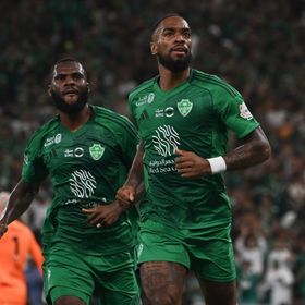 شاهد.. هجمة مرتدة خاطفة تمنح الأهلي التقدّم على الاتحاد في ديربي جدة