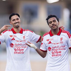 شاهد.. القادسية يهزم الخلود ويتصدّر الدوري السعودي مؤقتاً