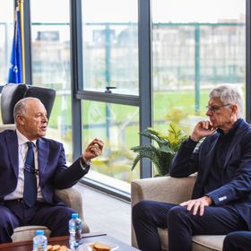 آرسين فينغر: مصر تملك بيئة خصبة للتنافس في كرة القدم