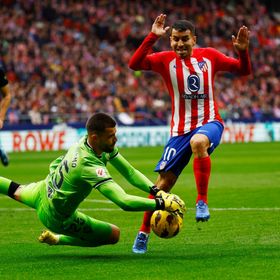 في الساعة الأخيرة.. نيوم يعوض بولكا المصاب بحارس برتغالي