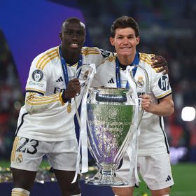 ريال مدريد يحسم قراره حول مستقبل فران غارسيا وميندي