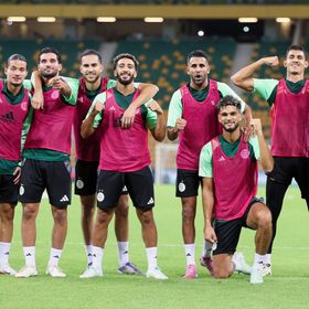 محرز يقود تشكيلة الجزائر أمام بوتسوانا في تصفيات كأس العالم