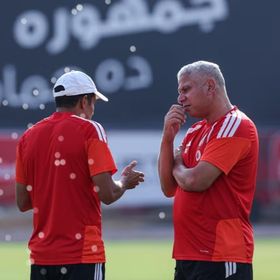 الأهلي المصري ينفي حدوث مشادة بين عموتة ولاعب الوسط
