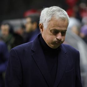 مورينيو يأمل ألا ينام لاعبو بنفيكا بعد الخسارة أمام براغا