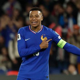 كيليان مبابي: سيرخيو راموس كان قائداً لسان جيرمان من دون الشارة