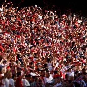 فتح تحقيق بعد هتافات مسيئة للملكة صوفيا بمباراة إشبيلية وبرشلونة