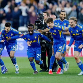 ليدز يعبر وست هام إلى نصف نهائي كأس الاتحاد بعد غياب 39 عاماً