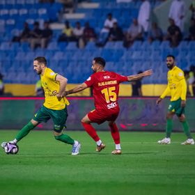 هدف كينونيس ينقذ القادسية من الخسارة أمام الخليج بالدوري السعودي