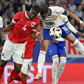 مدافع النمسا يأسف لإصابة مبابي ويتمنى له الشفاء العاجل