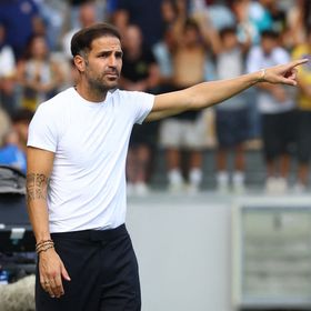 مفاجأة.. عقد فابريغاس مع كومو يسمح له بتدريب 3 أندية