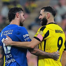 صفقة الموسم تقترب.. كريم بنزيما يتفق مع الهلال ومفاوضات حول الراتب والمدة