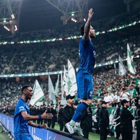 شاهد.. الهلال يزيح الأهلي ويتأهل إلى نهائي كأس الملك