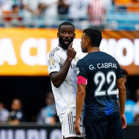فيفا يفتح تحقيقاً في عنصرية محتملة ضد روديغر مدافع ريال مدريد