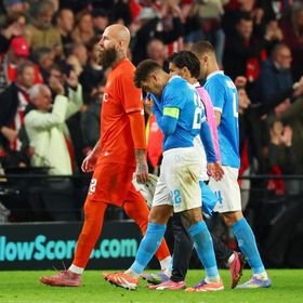 نابولي يتجرع أثقل هزيمة بتاريخه الأوروبي ودورتموند يعبر كوبنهاغن