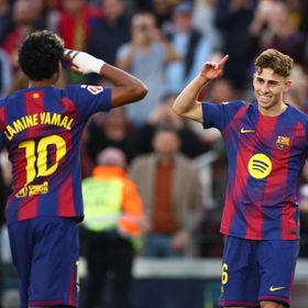 يامال يقود تشكيلة برشلونة أمام فياريال في الدوري الإسباني