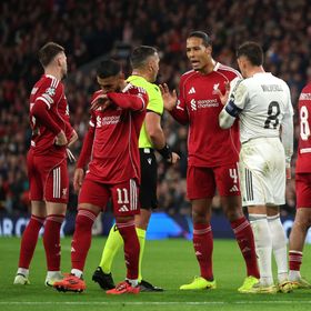 فحص طبي لتحديد طبيعة إصابة فالفيردي أمام ليفربول